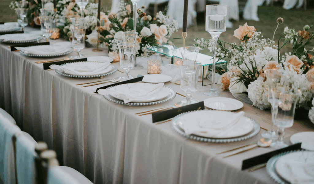 Extra-Wide Centerpieces Meant for Banquet Tables