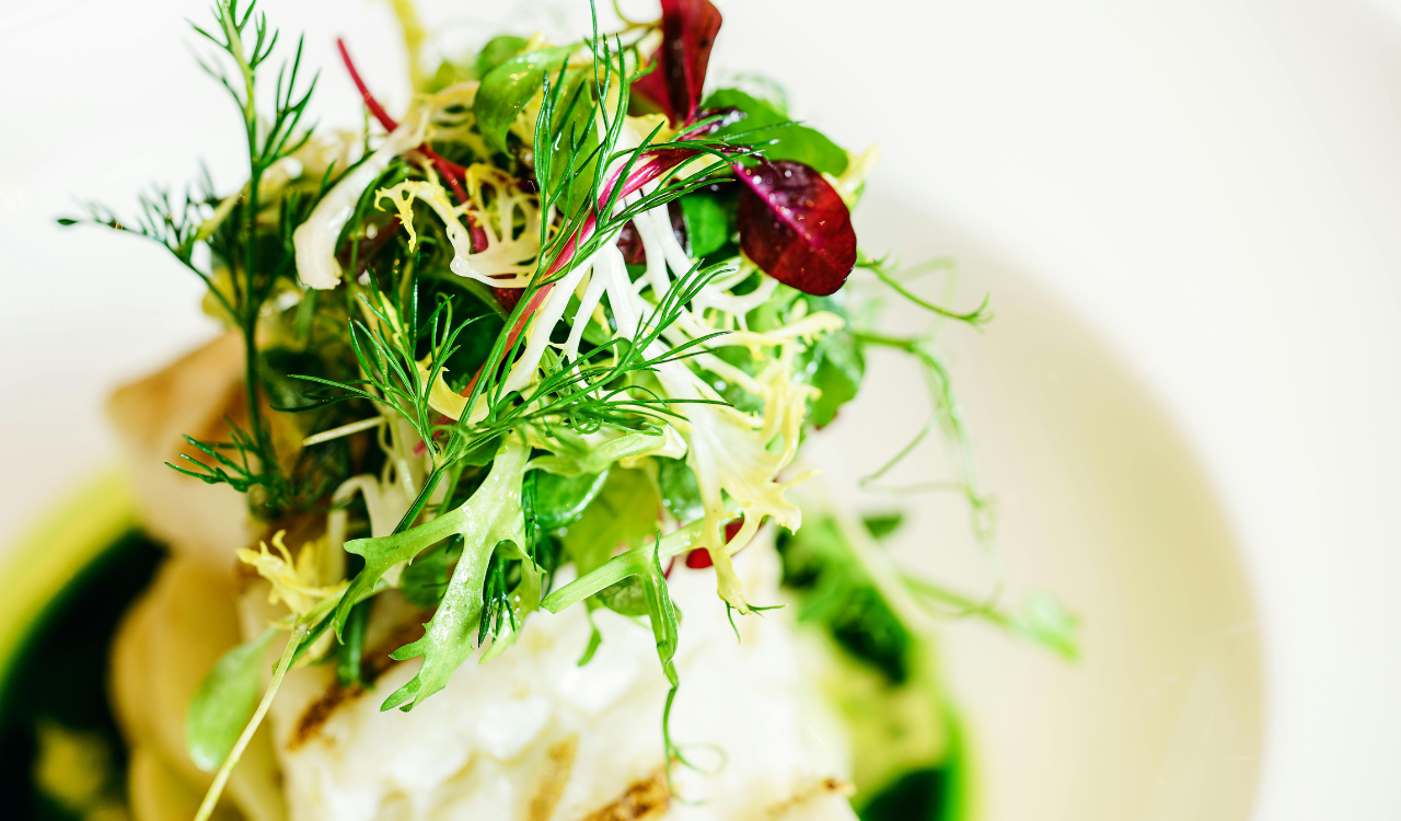 9 “Healthy” Salads Servers Know Are Secretly Calorie Bombs