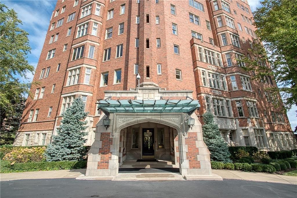 Amazing 1929 Kansas City Residence with Panoramic Views, Multiple Fireplaces, and a Private Foyer for Exclusive Living