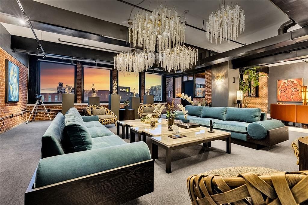 10 Decor Trends That Try Too Hard to Look “Lived-In”