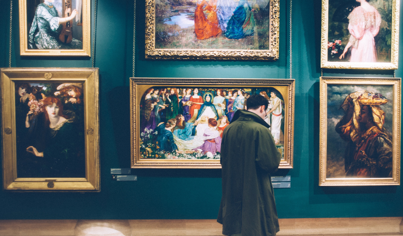 7 Gallery Walls That Make Open Houses Feel Like Art Galleries From Hell