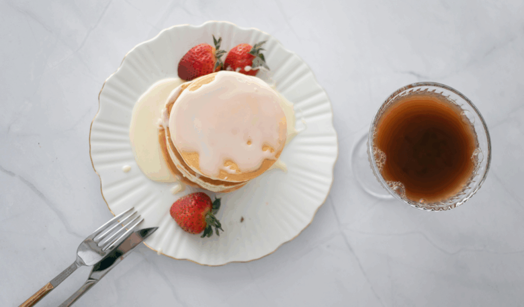 Disposable themed dishware and plastics