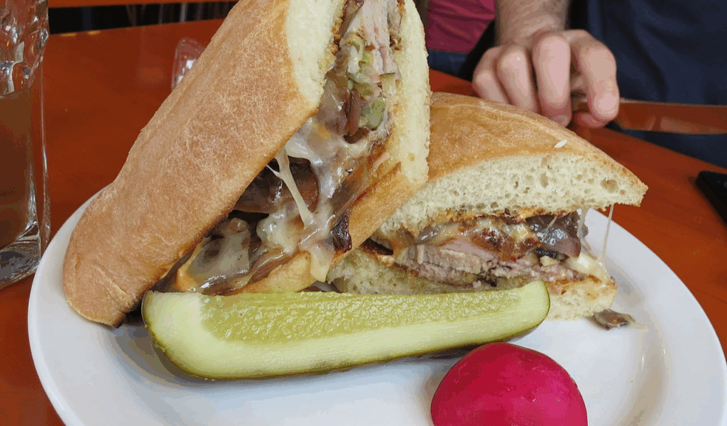 Las Olas Cafe – South Beach Classic Sandwich Stop