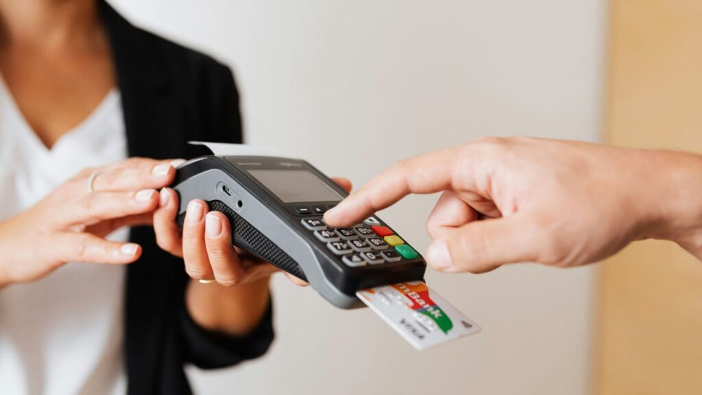 Payment with card at restaurant