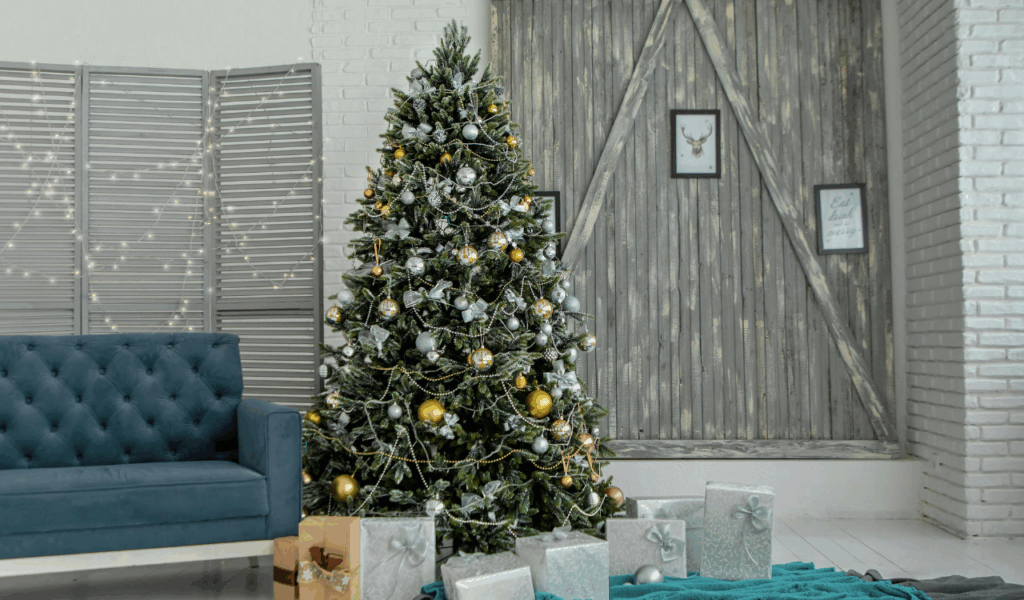 9 Holiday Decorating Trends That Felt Like Chores
