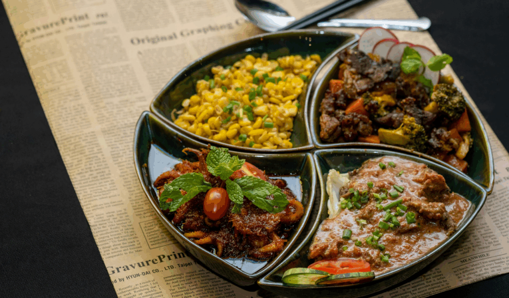 Mixed Plate Trucks That Channel Buffet Variety