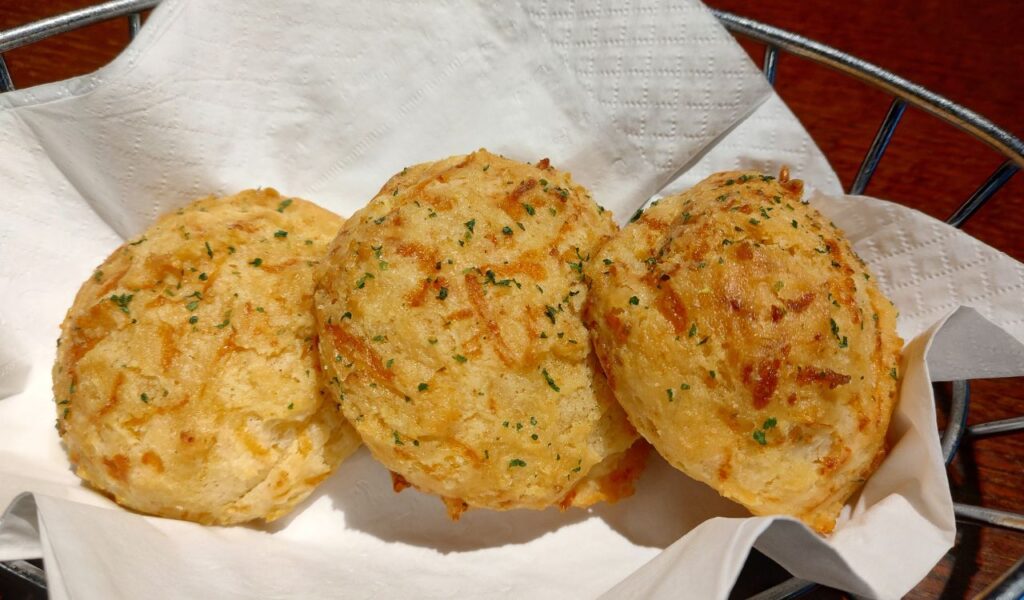 Red Lobster Cheddar Bay Biscuits