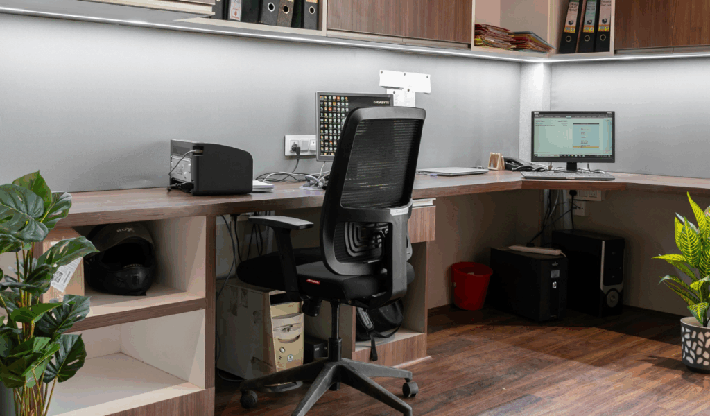 Wall-Mounted Floating Desks