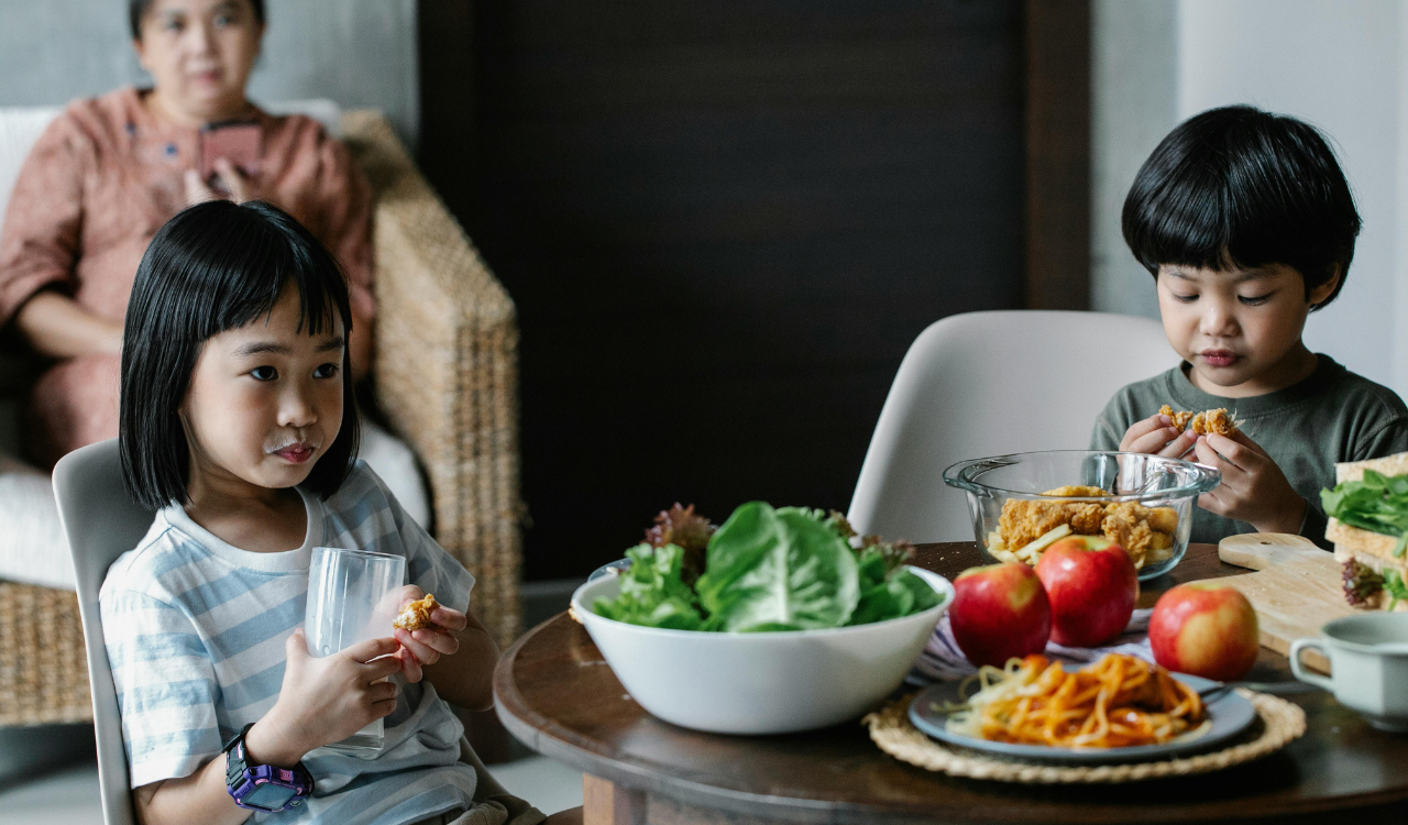 8 Fast-Food “Value Meals” Cashiers Say Rip You Off