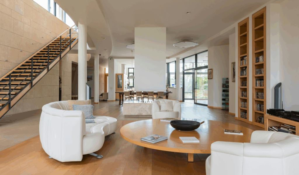 Homes With No Personal Identity