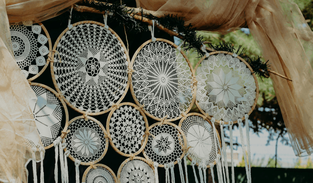 The "Single-Ring" Plastic Hoop Suspension