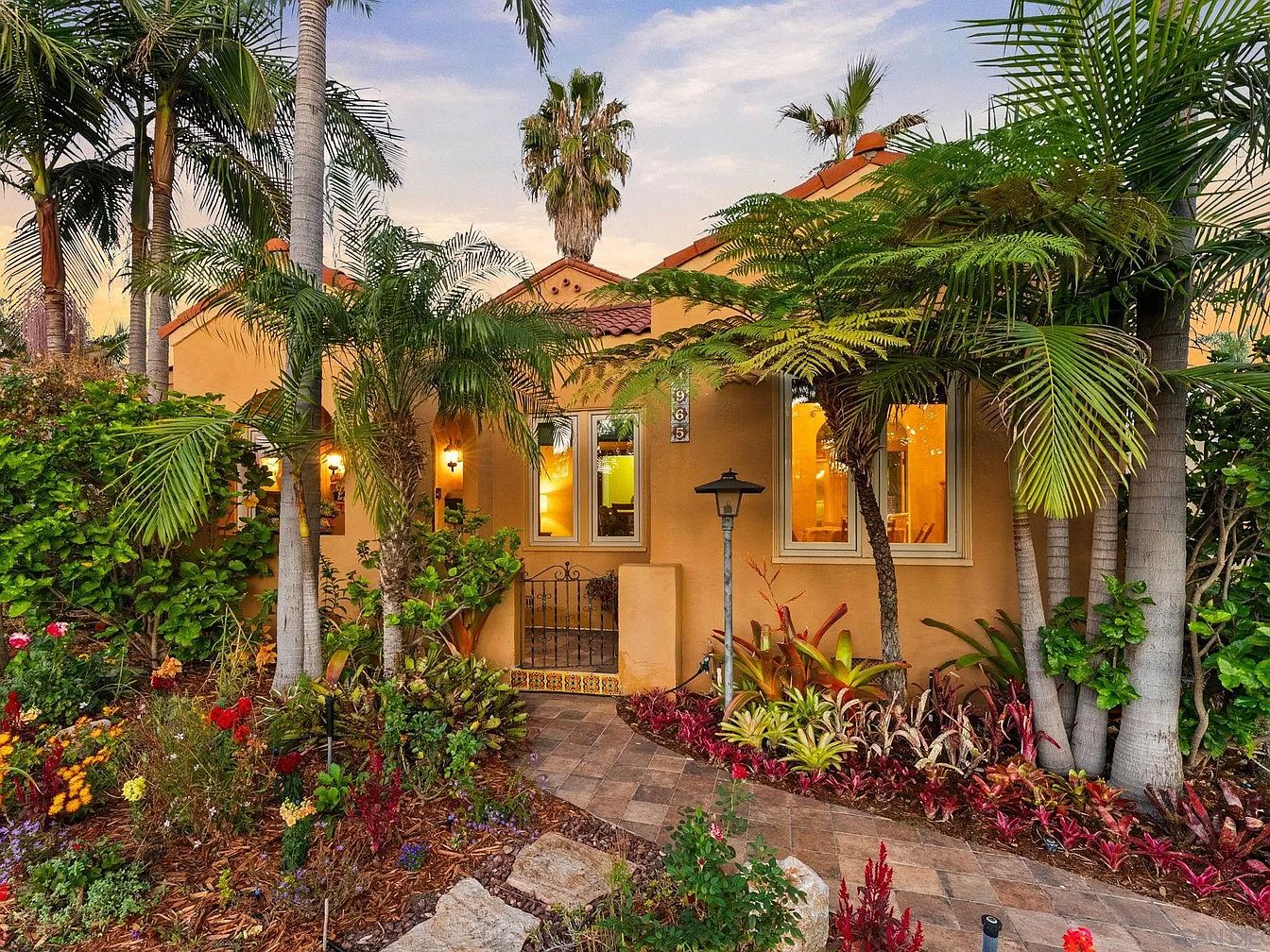 1925 Spanish-Style Home in San Diego, California, Featuring Wood Floors, a Batchelder Fireplace, and a Resort-Like Pool