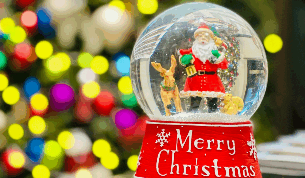 Battery-Operated Spinning Snow Globes