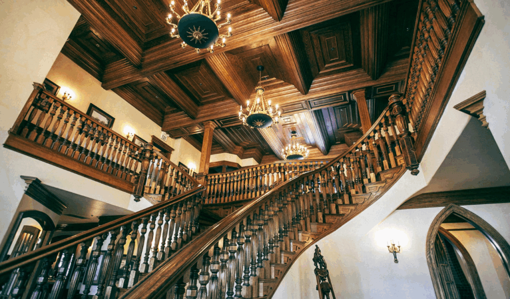 The Low-Ceiling Space With Heavy Elements