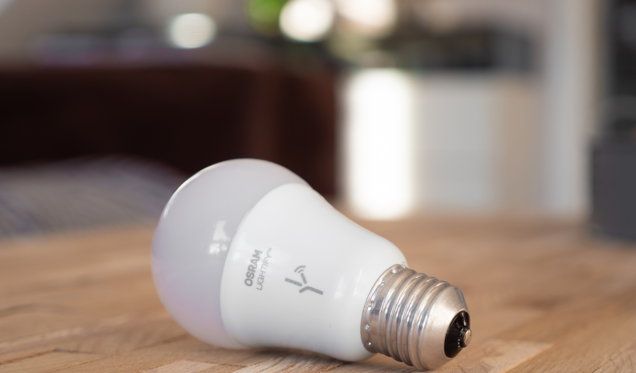 9 “Smart” Light Bulbs That Glitch and Ruin Your Mood Lighting