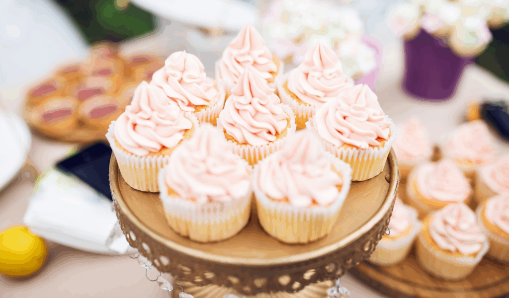Dessert Trucks That Mimic Buffet Sweet Stations