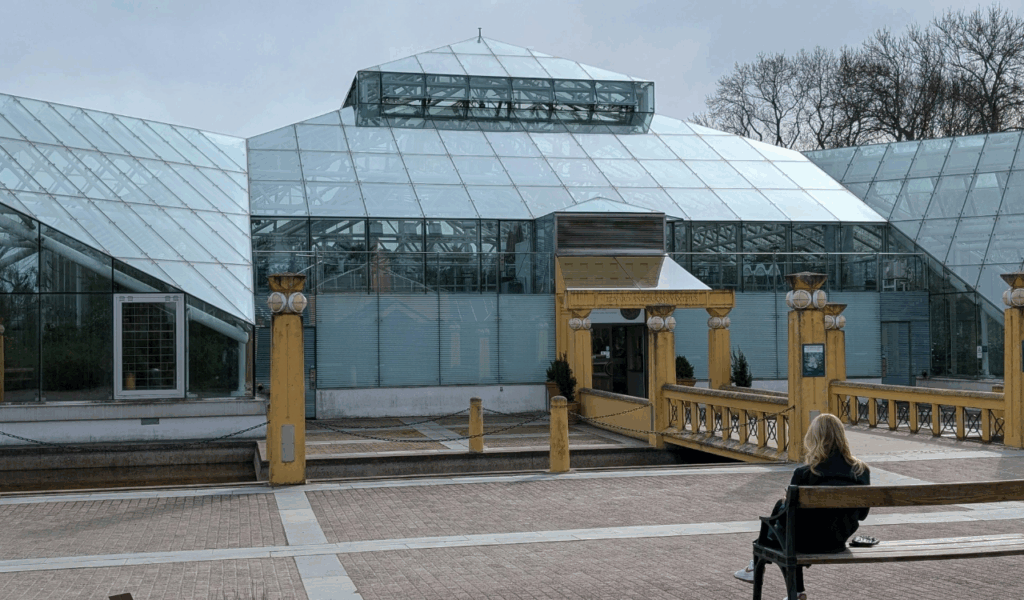 Traditional Low-Country Solarium