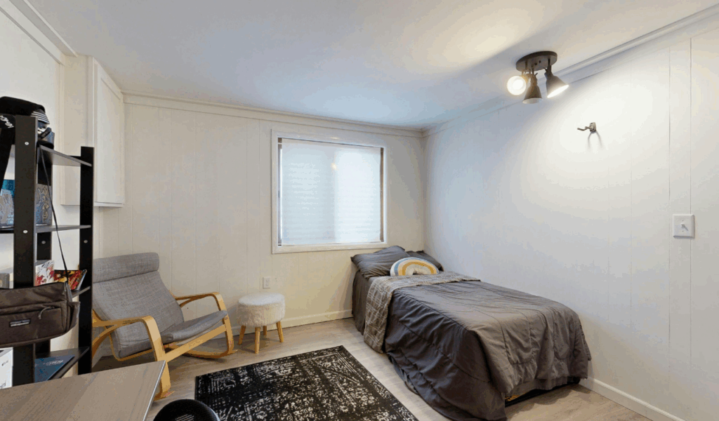 Overly Minimal Spaces With No Visual Warmth