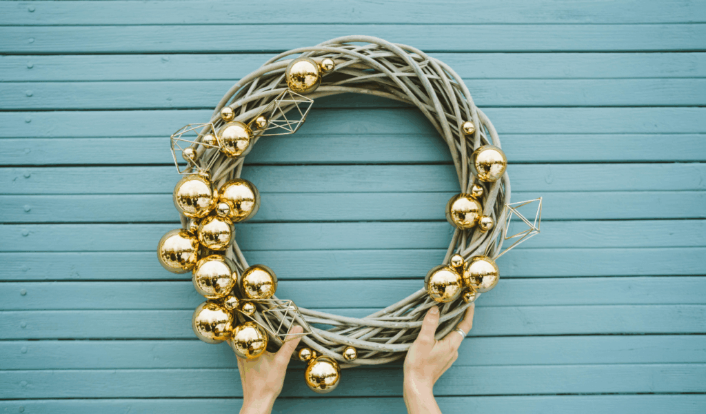 Simple Decor With Seasonal Texture