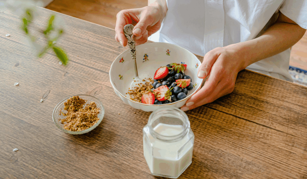 Plain Yogurt With Fruit Mix-Ins
