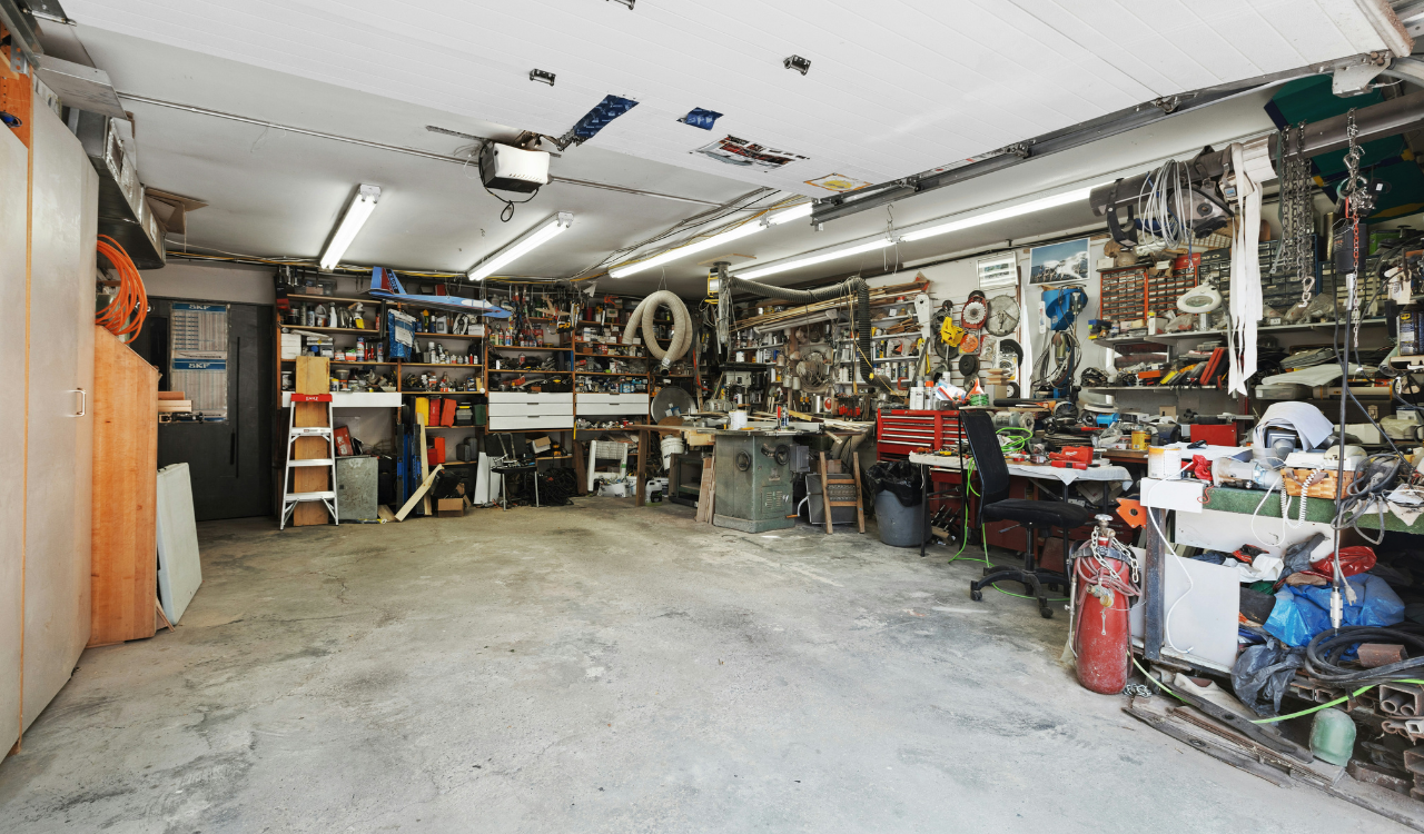 The 4 "Junk" Items In Your Garage That Professional Flippers Always Look For