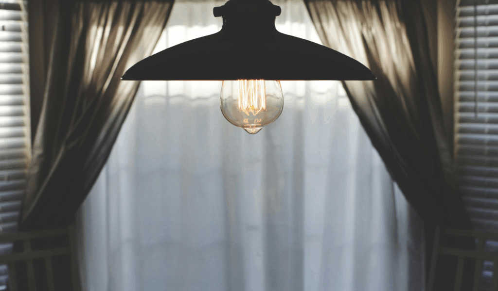 The Faux-Antique "Edison Bulb" DIY Fixture