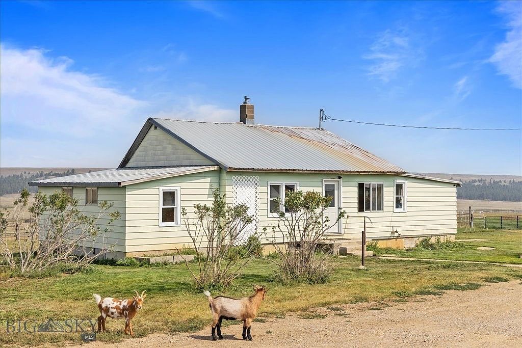 Historic 1918 Working Ranch in Lewistown, Montana, Featuring 3 Bedrooms, Cattle Facilities, and 280 Deeded Acres of Land