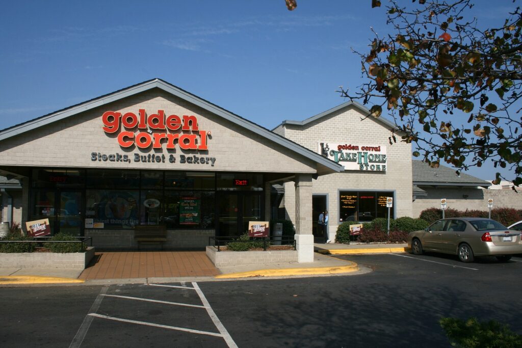 Golden Corral Attracts Families With Reliable Buffet Classics