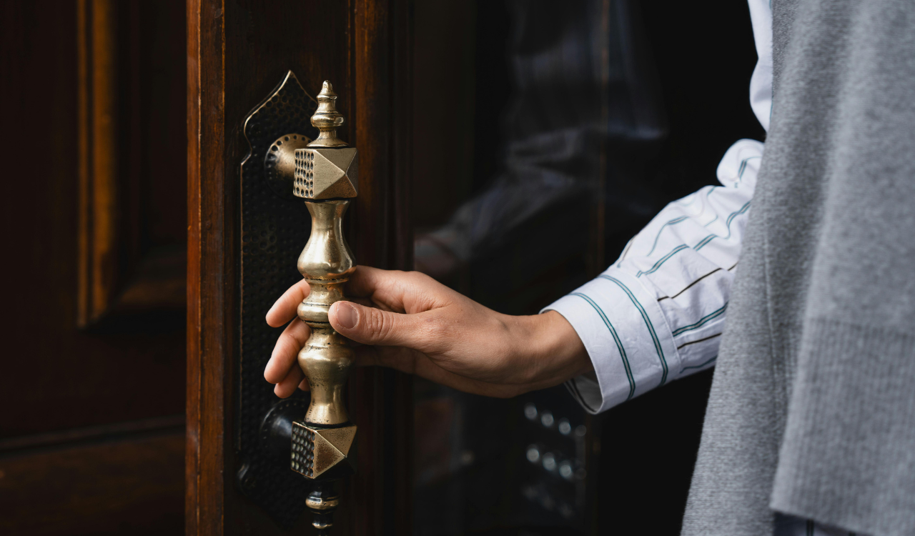 8 “Brass” Finishes That Tarnish and Look Ghetto Quick