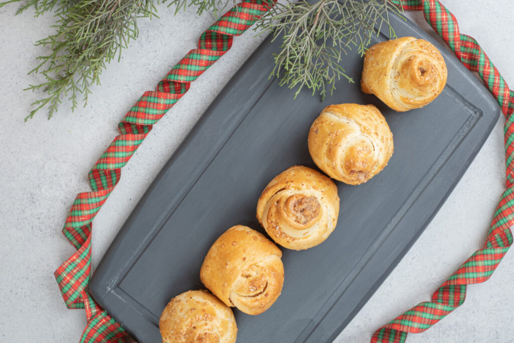 Kaiser Rolls: Sturdy and Topped for Deli Classics
