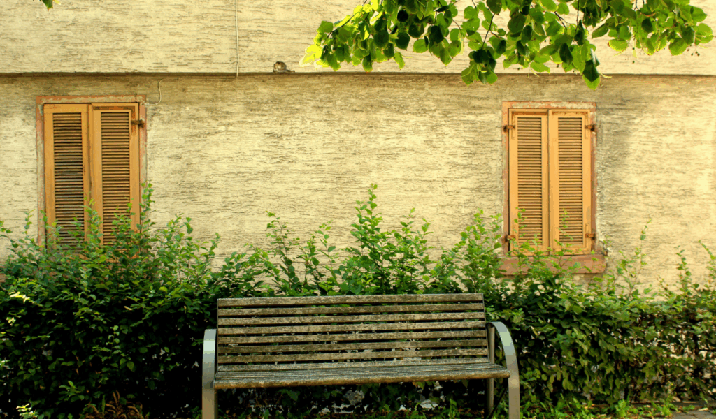 Shaky Spool-Leg Dining Benches