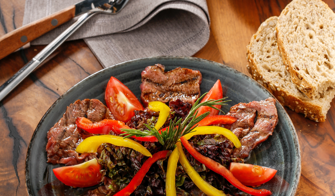 9 Beef Dishes People Order Again After the First Bite