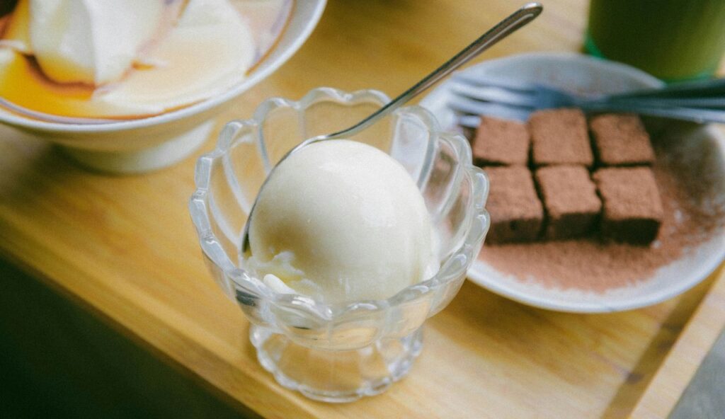 High-End Gelato-Style Scoops