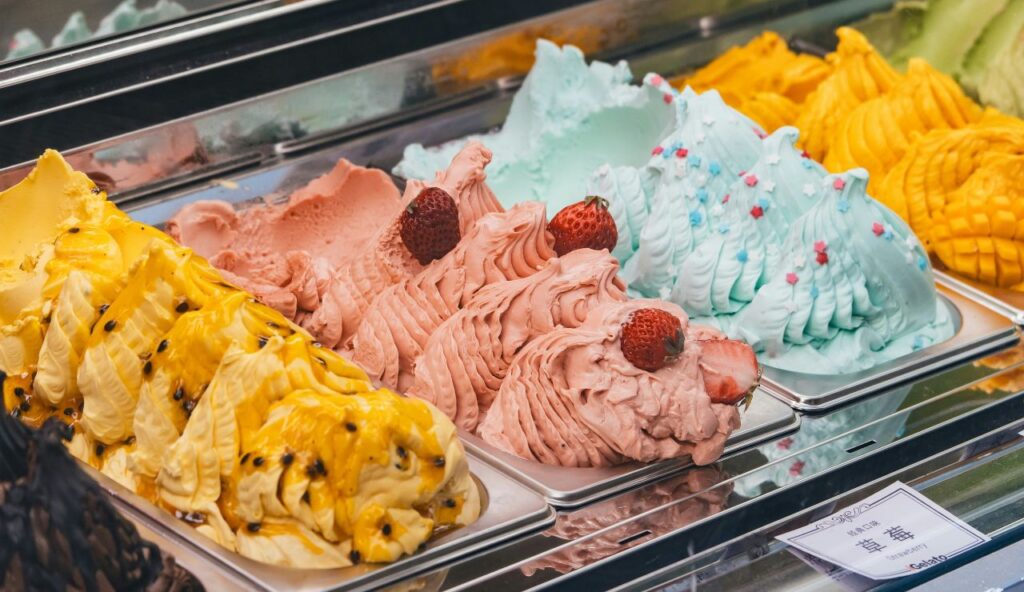 Oversized Showcase Scoops