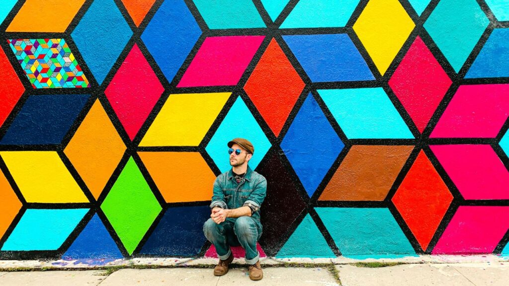 8 “Geometric” Wall Art That Dates Faster Than Tie-Dye