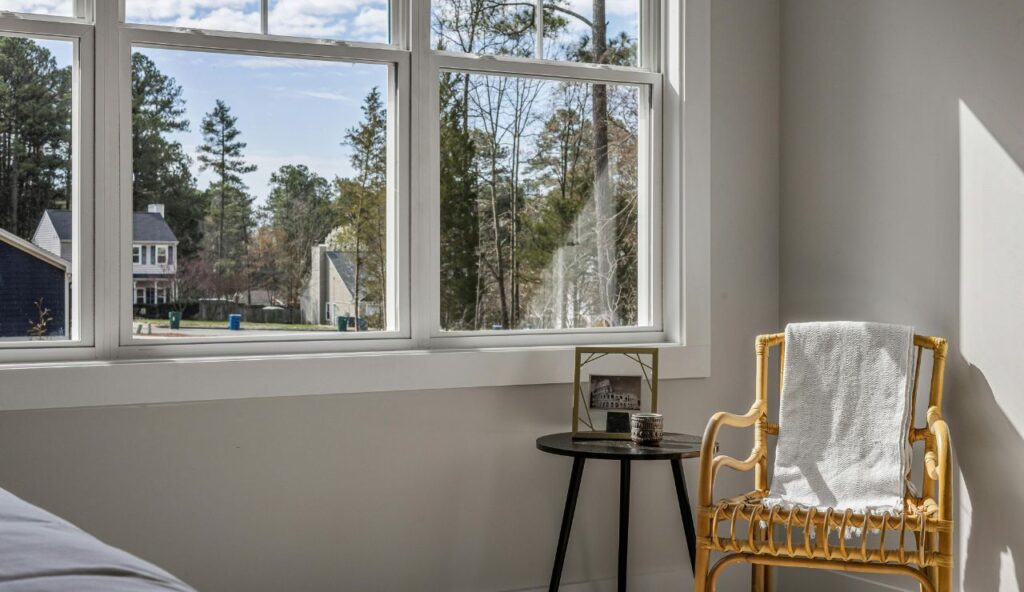 The “Minimalist Accent Chair” for Indoor Use