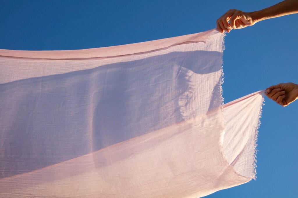Lightweight Burlap Runners That Warp After One Wash