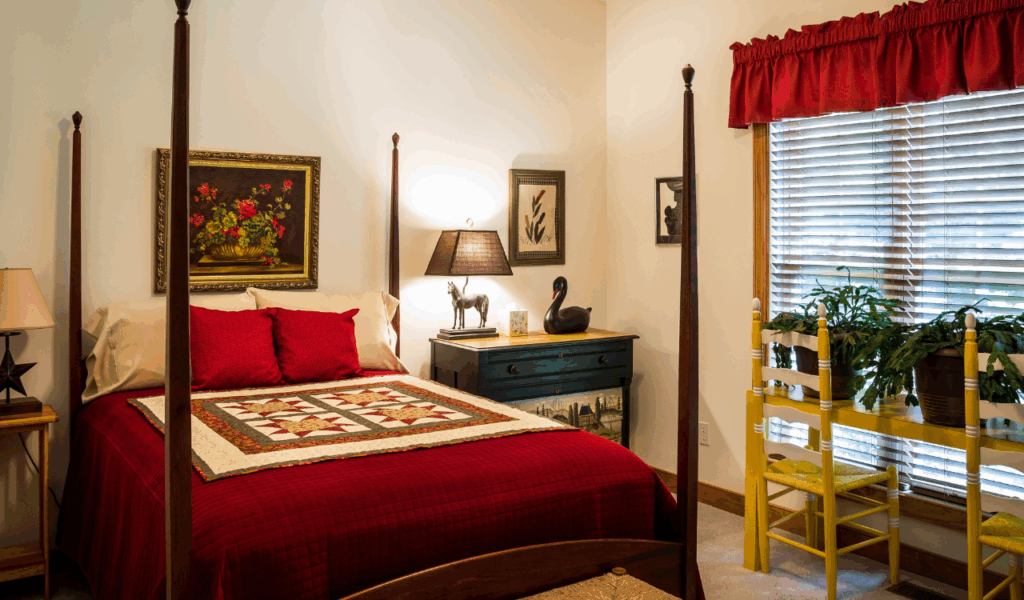 Decoupage Dressers with "Stuck" Drawers