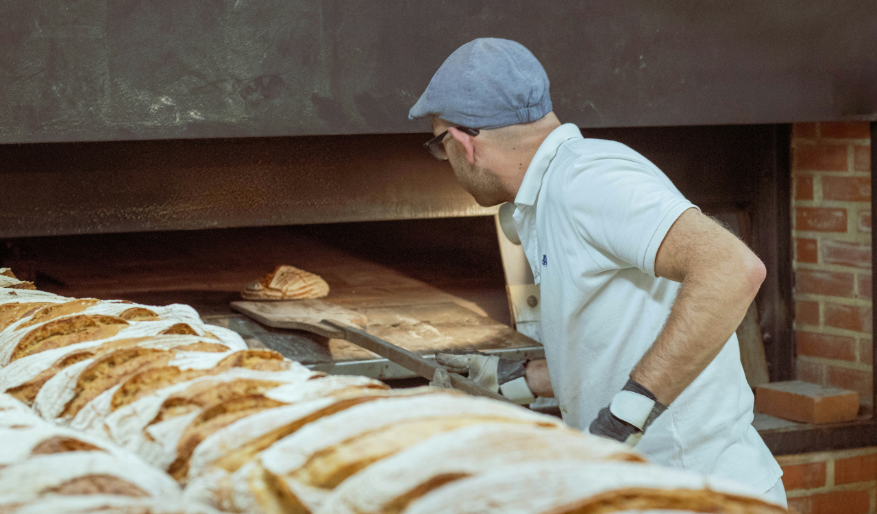 11 Bakeries That Still Use Traditional Wrapping Methods