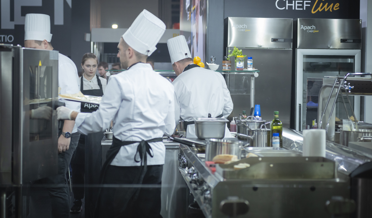 9 House-Made Sauces Restaurants Buy Premade in Bulk