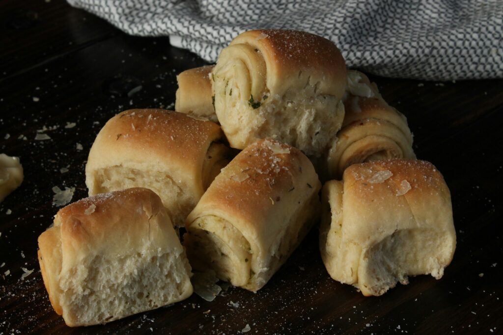 Garlic Parmesan Dinner Rolls That Elevate Weeknight Meals
