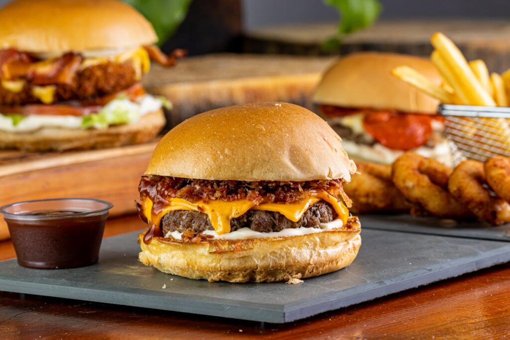8 Fast-Food “Fresh Never Frozen” Burgers That Totally Are