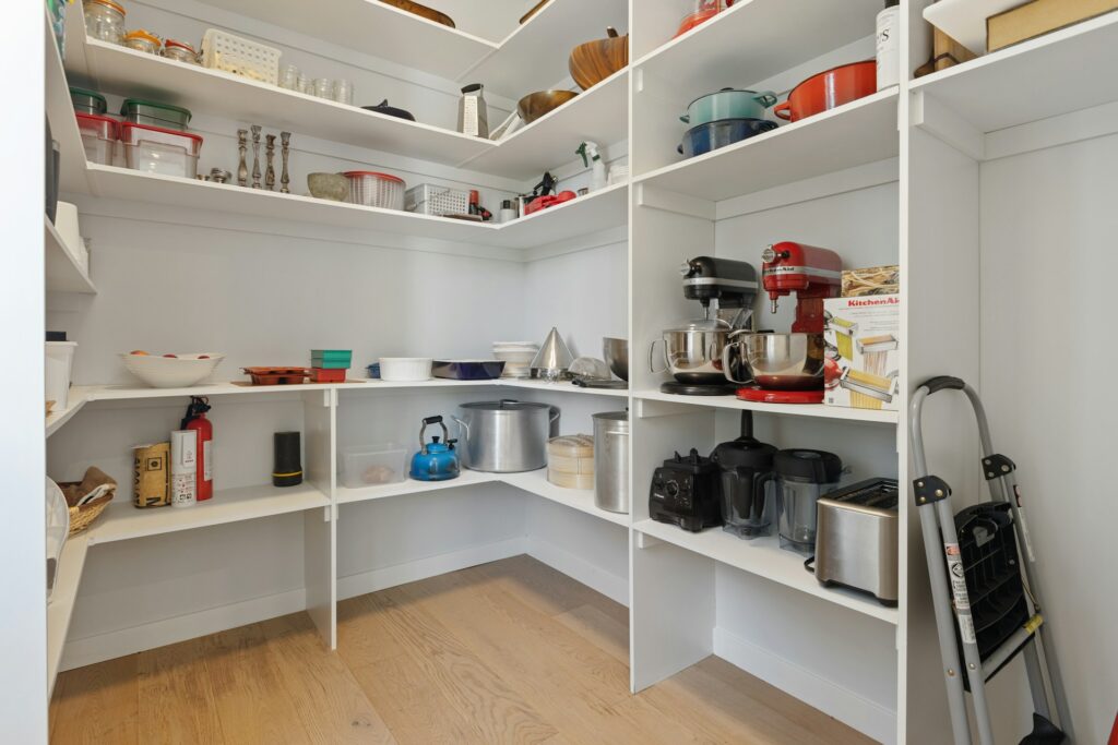 Keep Spaces Clutter-Free and Organized