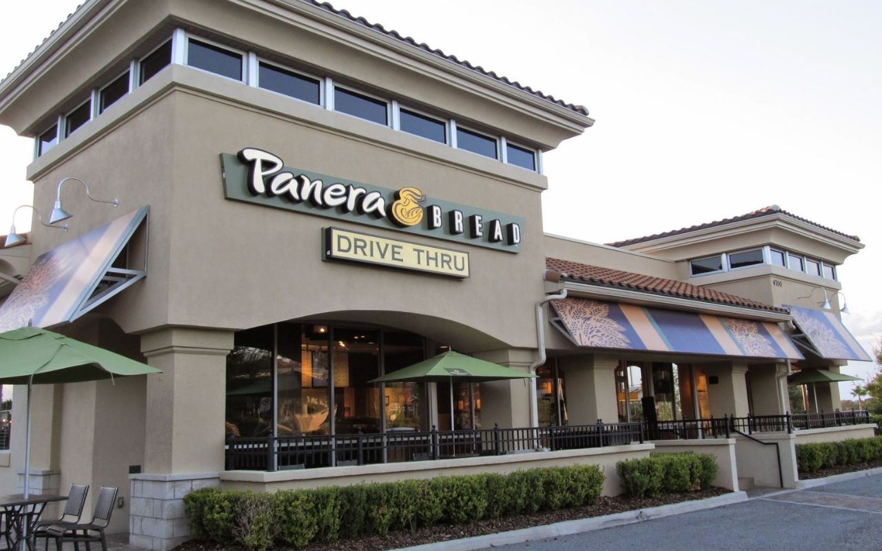 Panera Bread Delivers Cozy Cafe Comfort Without The Rush