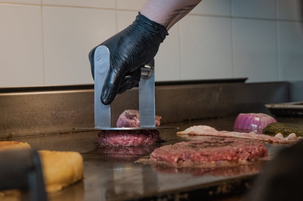 Fast-Food Chains That Thaw Patties Daily Despite Fresh Claims