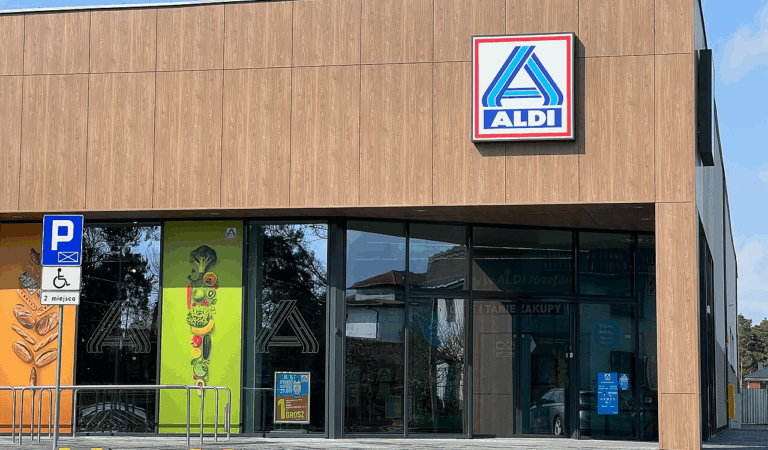 10 Aldi Bakery Items That Pair Well With Coffee