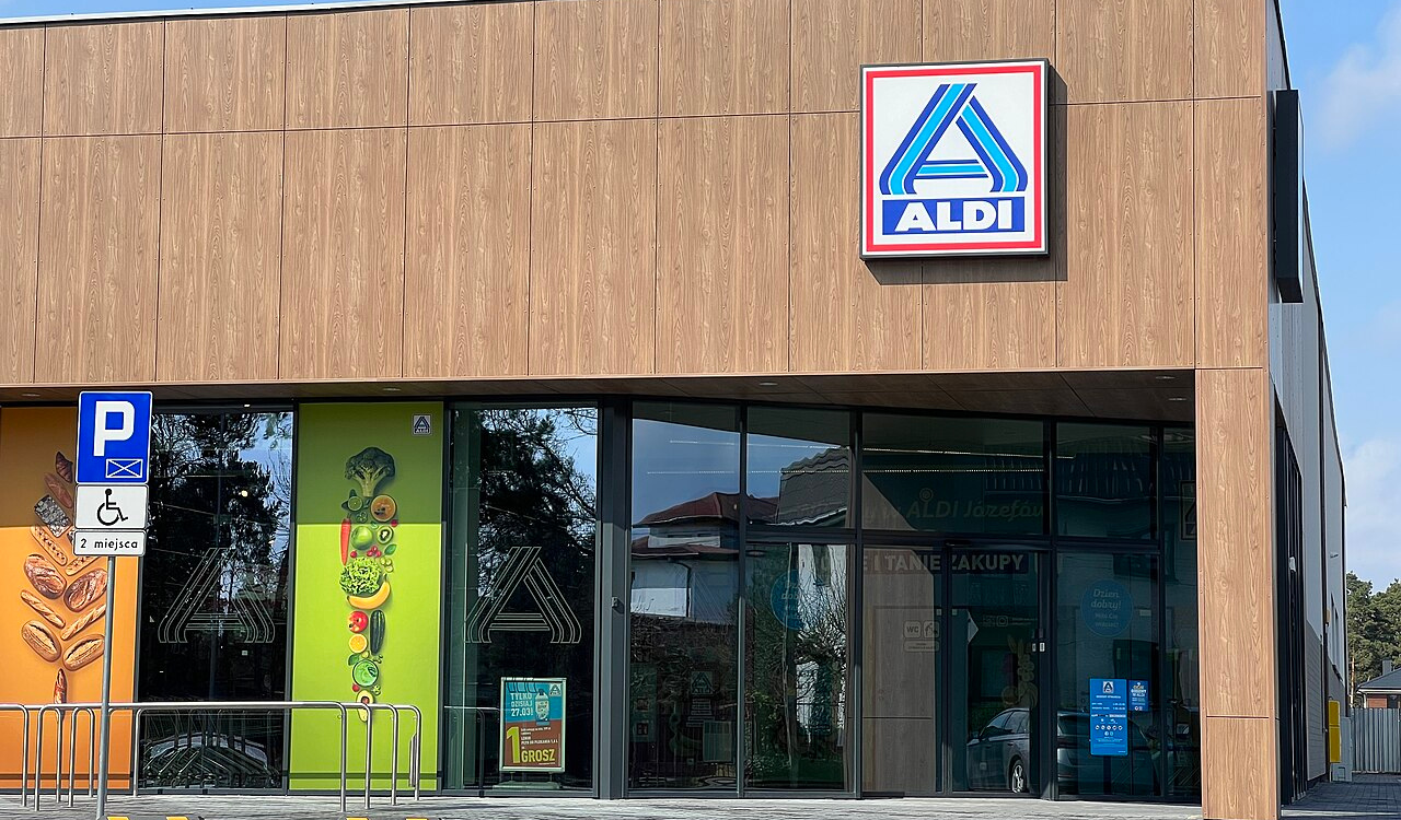 10 Aldi Bakery Items That Pair Well With Coffee