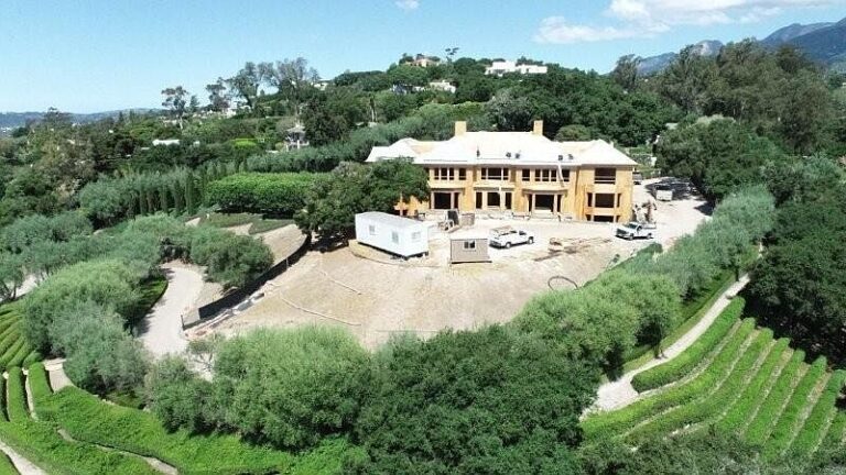 $65M Luxurious Marvel in Santa Barbara, California with Hilltop Views, 6 Acres of Lush Gardens, and a Host of Elegant Amenities