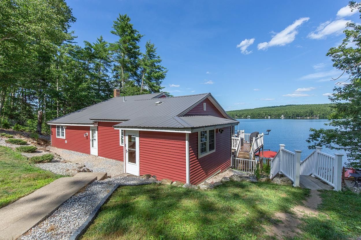Lakeside Bliss in a Renovated 1900 Home in Deerfield, New Hampshire, With Stunning Views, Elegant Decks, and a Bunkhouse Retreat