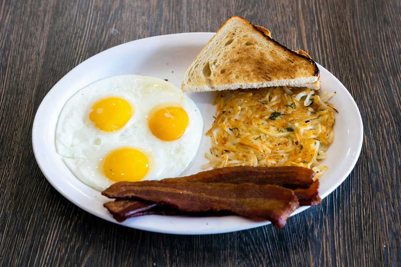 The Ultimate American Breakfast: A Delightful Dive into Morning Traditions